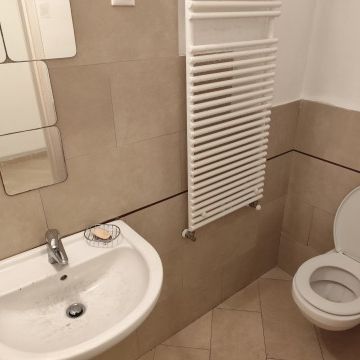 Bajza utca - Fotó 1