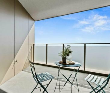 Modern & Bright 1 Bedroom Apartment ! - Photo 1