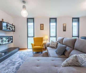 2 room luxury Apartment for rent in Oeiras, Portugal - Photo 2