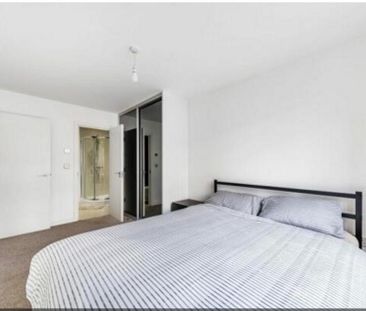 3 bedroom apartment to rent - Photo 2