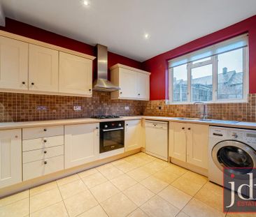 3 bedroom semi-detached house to rent - Photo 6