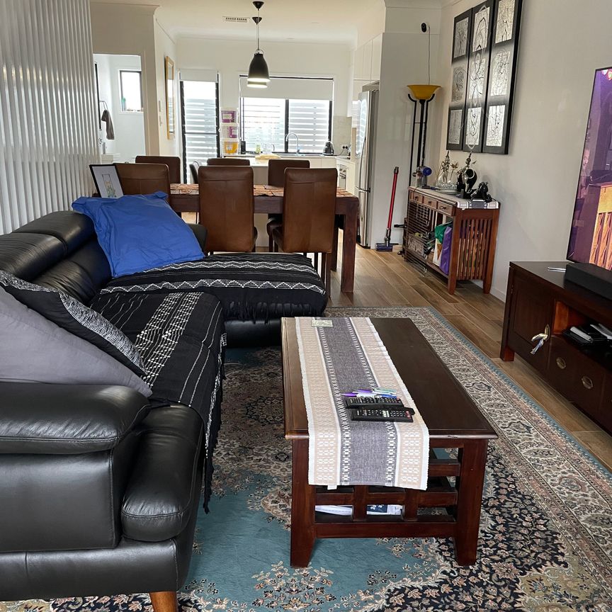 Mount Gravatt East - Photo 1