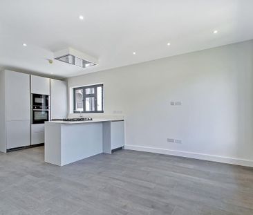 3 bedroom flat to rent - Photo 6