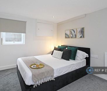 1 bedroom in a house share to rent - Photo 4