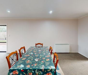 Central Palmerston North - 2 Bedrooms - Photo 4