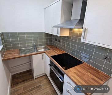 3 bedroom terraced house to rent - Photo 4