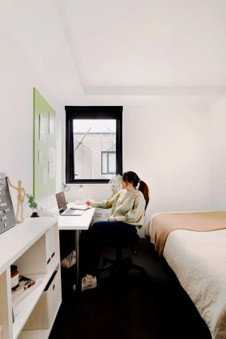 Single Bedroom – 6 Share Apartment - Photo 2