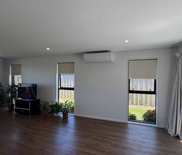 Warm, Welcoming & Wonderfully Modern - Photo 4