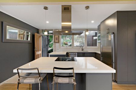 Thinking of selling? Contact our agent - Photo 4