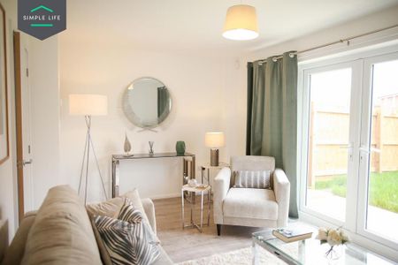 3 bedroom semi-detached house to rent - Photo 3