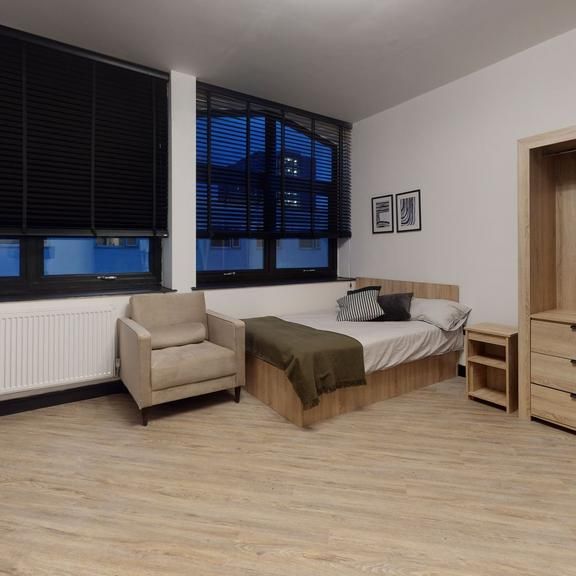 Studio to rent - Photo 1