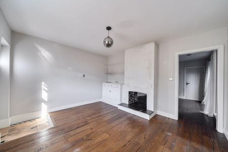 2 bedroom end of terrace house to rent - Photo 4