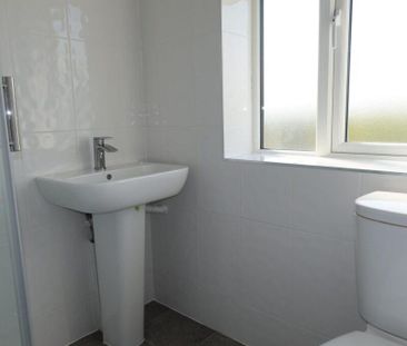 2 bedroom maisonette to rent - Photo 5