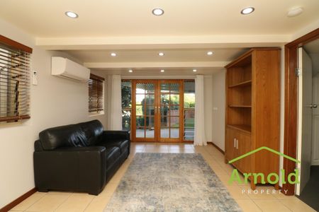Garden Flat - Photo 2