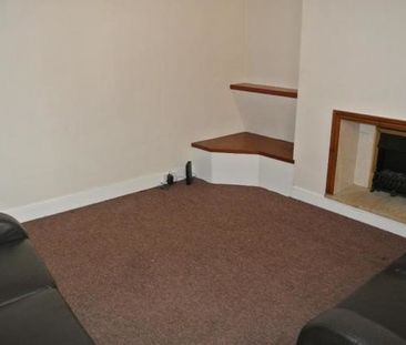 2 Bed - 9 Beamsley Place, Hyde Park, Leeds - LS6 1JZ - Student - Photo 3