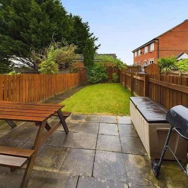 Stonegate Crescent, Meanwood, Leeds, LS7 - Photo 1