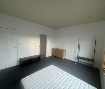 North Melbourne - Photo 3