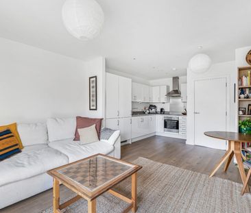 1 bedroom Flat To Let Total Size: 555 SQ FT - Photo 3