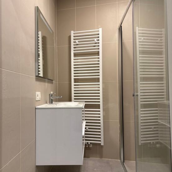 Appartement te huur - Photo 1