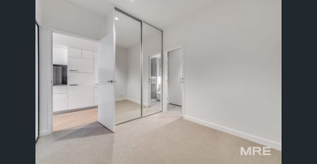 Sensational opportunity to live in the heart of the CBD in style - Photo 4