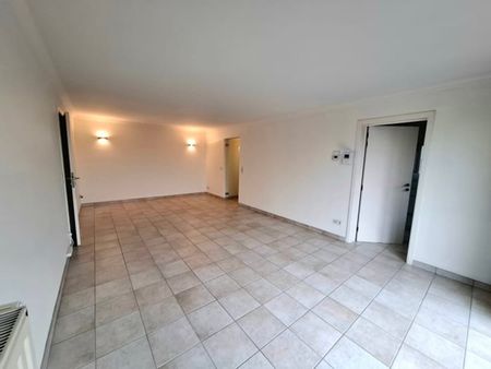 Appartement te huur - Foto 2