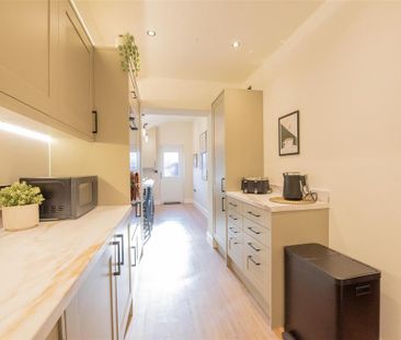 1 bedroom in a house share to rent - Photo 6