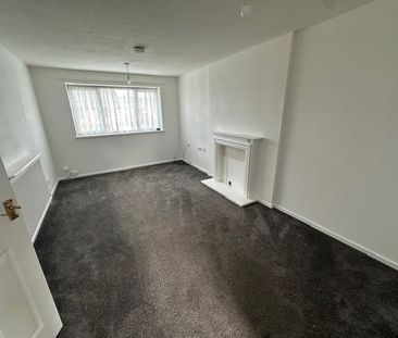 Leven Close, Sinfin, DERBY - Photo 2