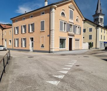 Grand appartement de 6 pièces au centre du village avec balcon - Photo 3