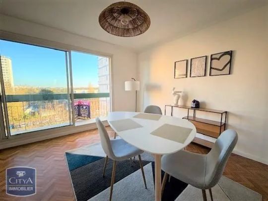 Appartement à louer 4 pièces 86.4m² - Photo 1