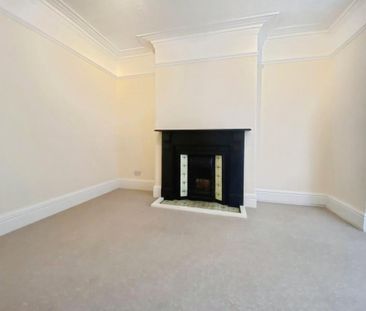 2 bedroom ground floor flat to rent - Photo 4