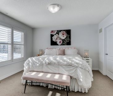 For Lease - 3056 Cascade Common Court, Oakville, Ontario - Photo 6