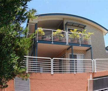 2-Bedroom House in the Heart of Manly - Photo 1