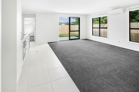 1/11 Matthews Crescent, Melville — - Photo 5