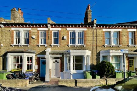3 bed House Lassell Street, SE10 - Photo 4