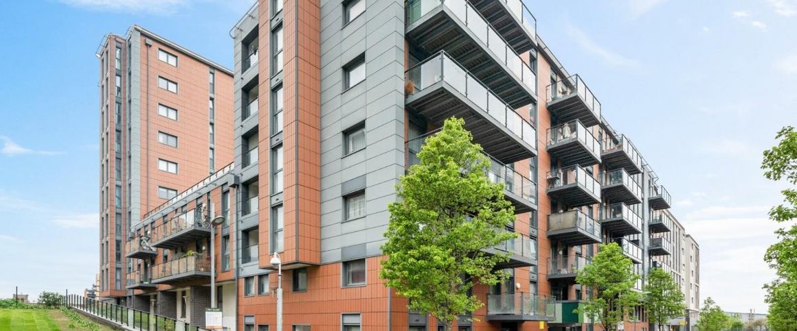 2 bedroom Flat To Let Total Size: 776 SQ FT - Photo 1