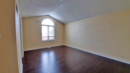 For Lease - 39 Iceland Poppy Upper Level Trail, Brampton, Ontario - Photo 3