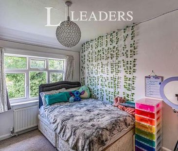 Copse Close, RH19 - Photo 3
