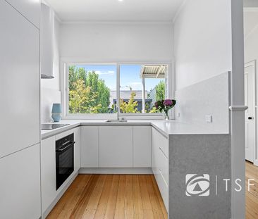 Renovated 2 Bedroom Home! - Photo 5