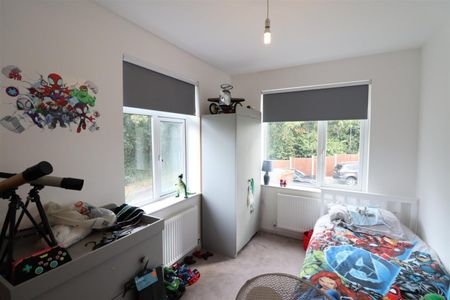 3 BED House To rent - Photo 4