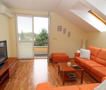 BRANDreal – 2 iz. byt s klimatizáciou a parkingom, 80 m², Banka - Fotografia 1