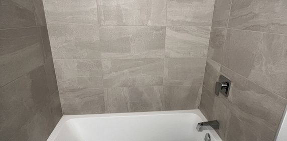 YORK HOUSE - Photo 2