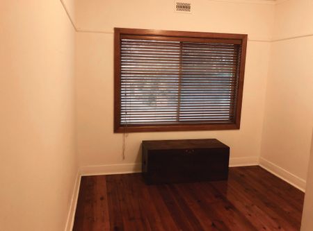 Greensborough - Photo 5