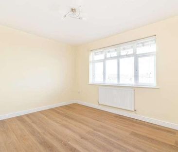 Woodlea Drive, Bromley, BR2 - Photo 3