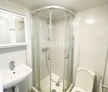Colney Hatch Lane, N10, London - Photo 3