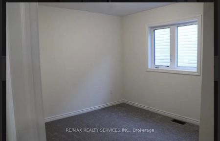 Property For Lease | X8418274 - Photo 5