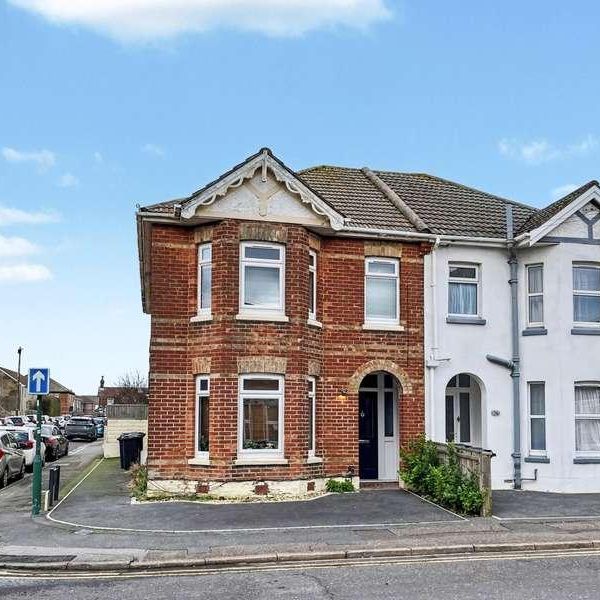 Winton, Bournemouth* Student House, BH9 - Photo 2