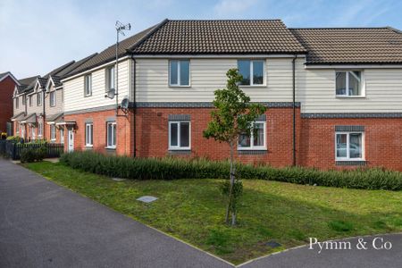 Redpoll Road, Queens Hill, Norwich - Photo 2