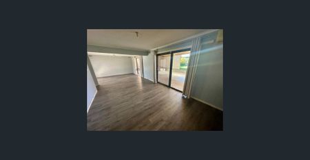 FAMILY SIZE FOUR BEDROOM HOME WITH AMAZING OUTDOOR AREA - Photo 5