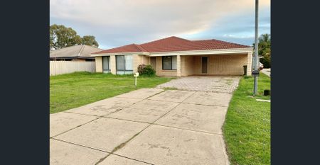 WALKING DISTANCE TO WESTFIELD CAROUSEL!! @$850 per week - Photo 2