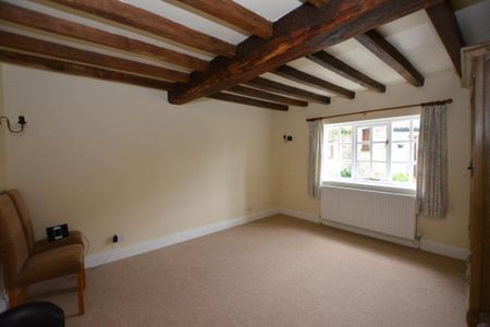 4 bedroom detached house to rent - Photo 2